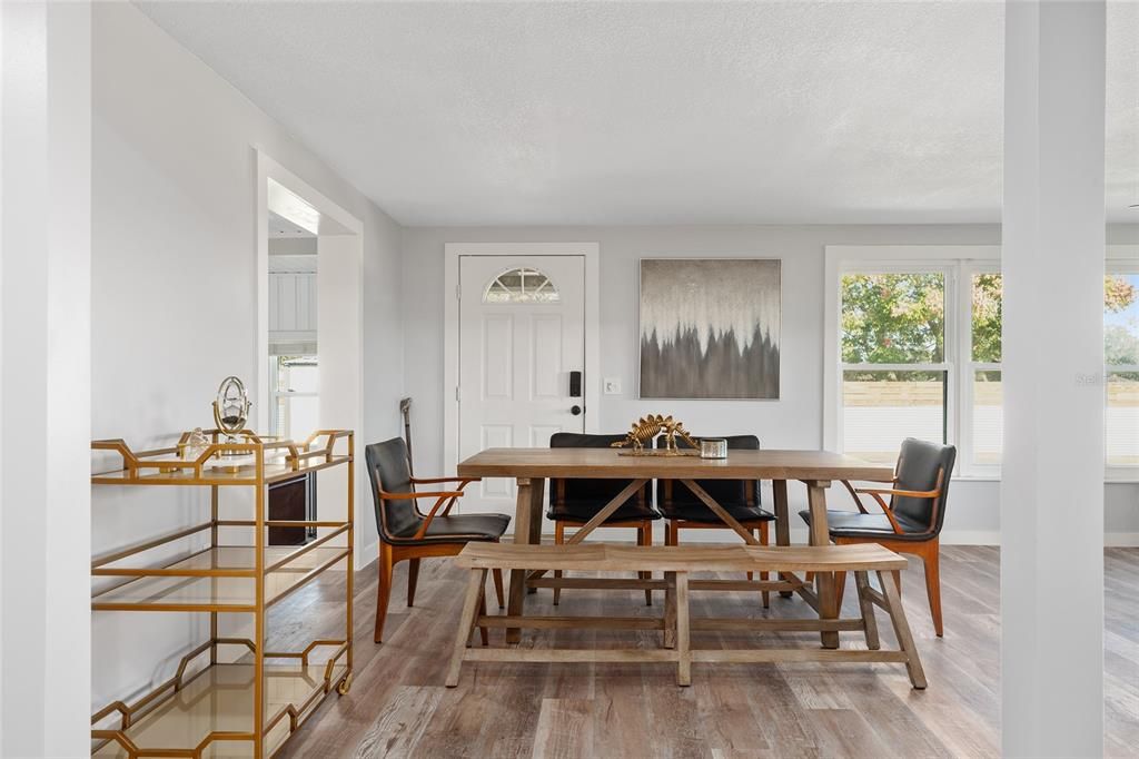 En Venta: $2,844,400 (5 camas, 4 baños, 2654 Pies cuadrados)