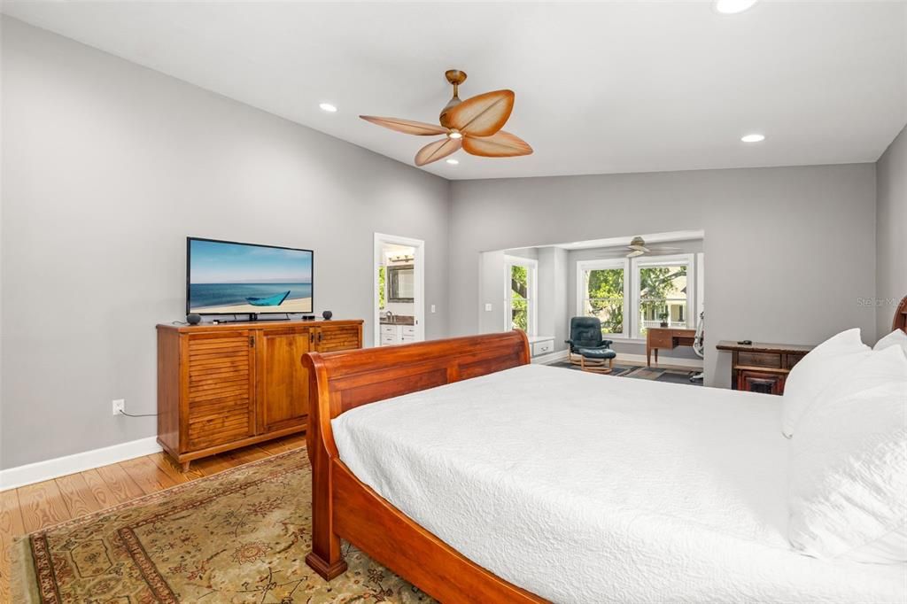 На продажу: $1,895,000 (4 спален, 3 ванн, 3466 Квадратных фут)