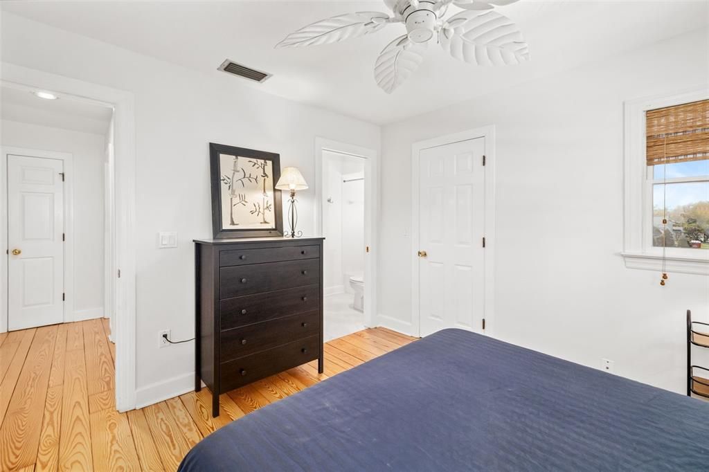 На продажу: $1,895,000 (4 спален, 3 ванн, 3466 Квадратных фут)