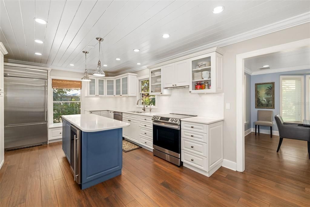 На продажу: $1,895,000 (4 спален, 3 ванн, 3466 Квадратных фут)