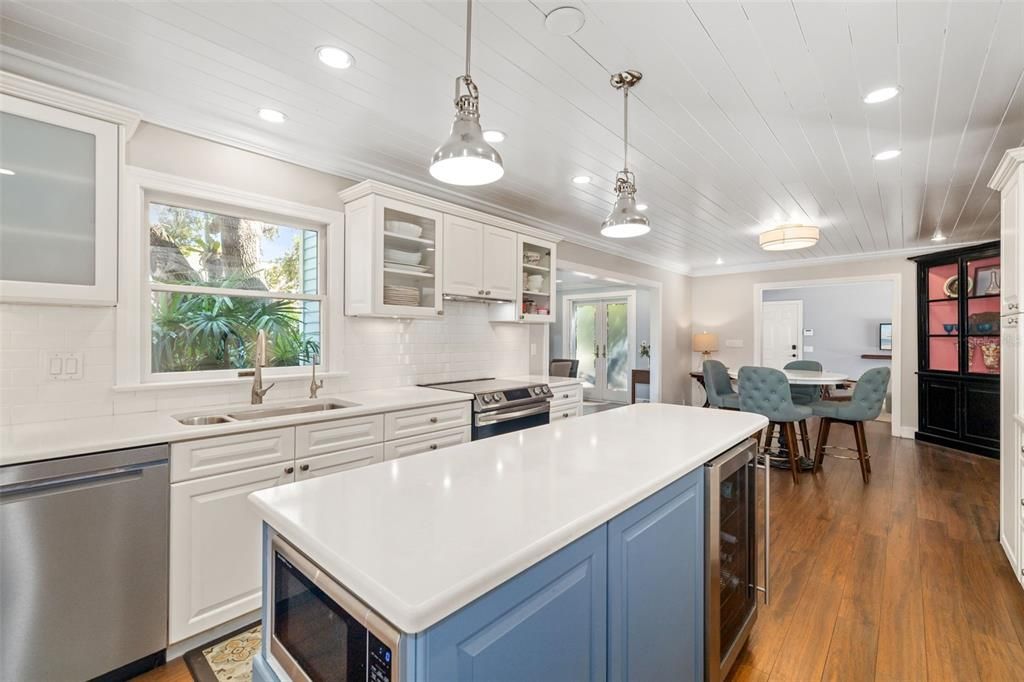 На продажу: $1,895,000 (4 спален, 3 ванн, 3466 Квадратных фут)