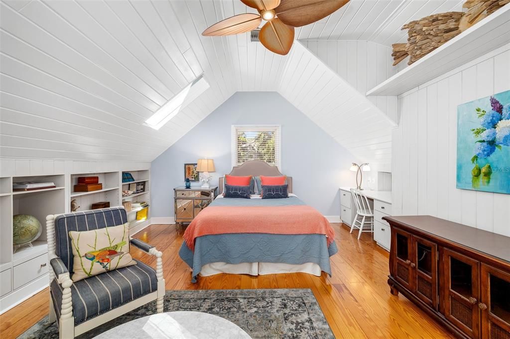 На продажу: $1,895,000 (4 спален, 3 ванн, 3466 Квадратных фут)