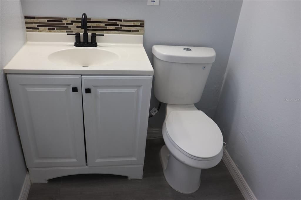 For Sale: $324,900 (4 beds, 2 baths, 1556 Square Feet)