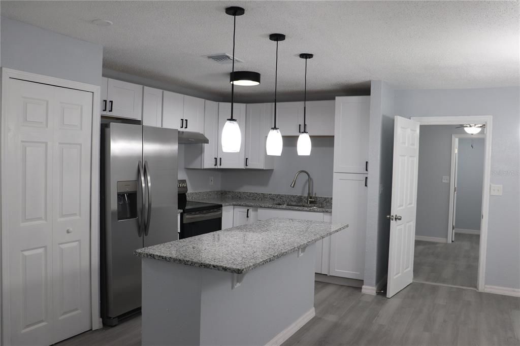 For Sale: $324,900 (4 beds, 2 baths, 1556 Square Feet)