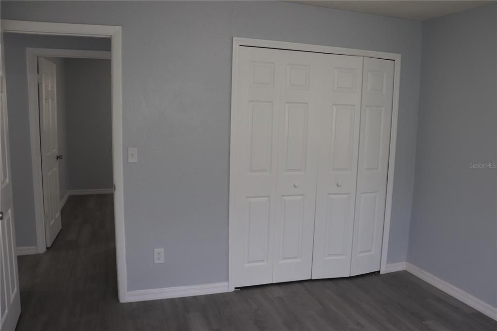 For Sale: $324,900 (4 beds, 2 baths, 1556 Square Feet)