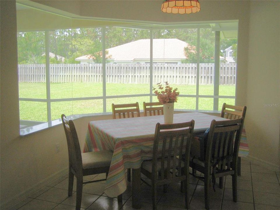 En Venta: $284,900 (3 camas, 2 baños, 1631 Pies cuadrados)