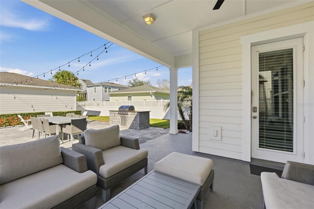 For Sale: $859,900 (3 beds, 2 baths, 2421 Square Feet)