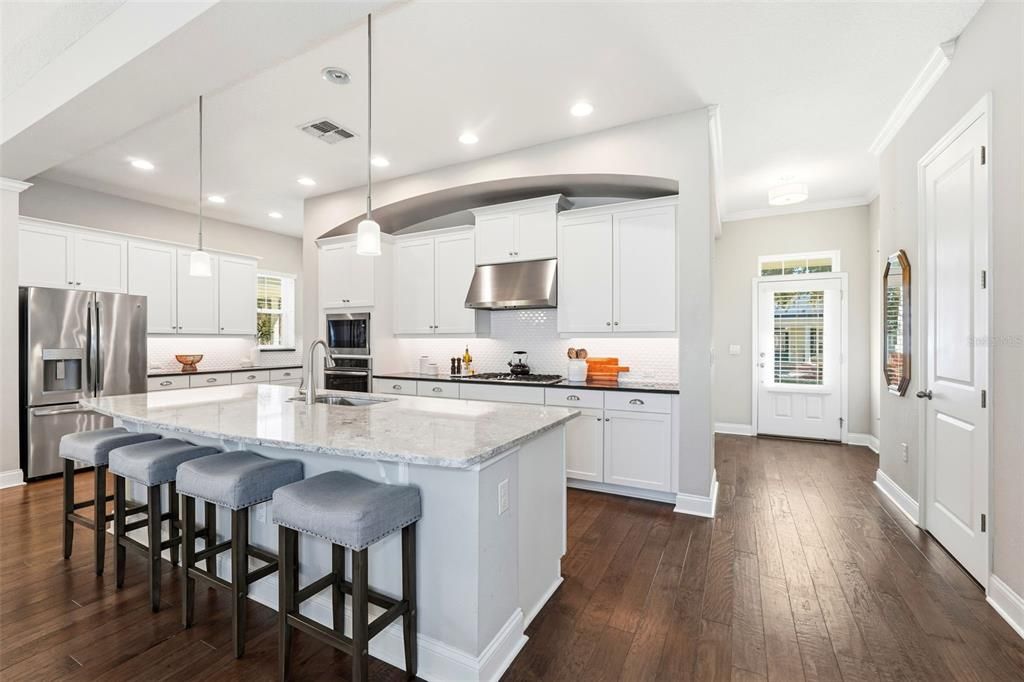 For Sale: $859,900 (3 beds, 2 baths, 2421 Square Feet)