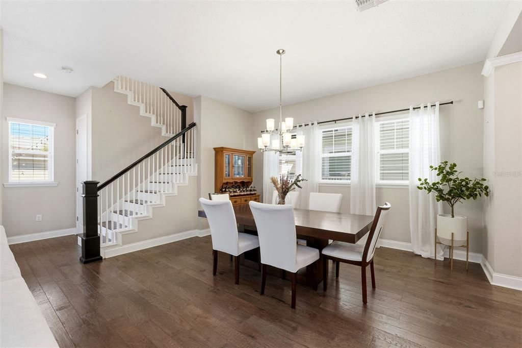 For Sale: $859,900 (3 beds, 2 baths, 2421 Square Feet)