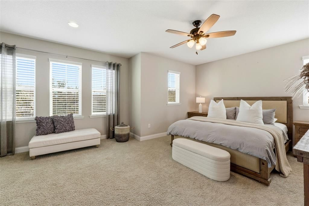 For Sale: $859,900 (3 beds, 2 baths, 2421 Square Feet)