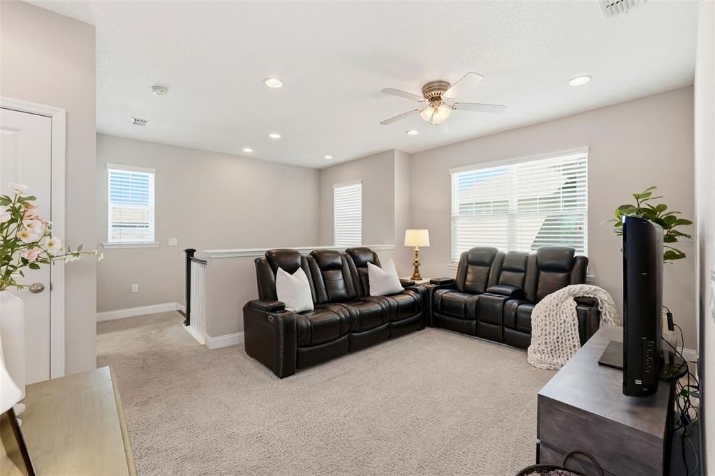 For Sale: $859,900 (3 beds, 2 baths, 2421 Square Feet)