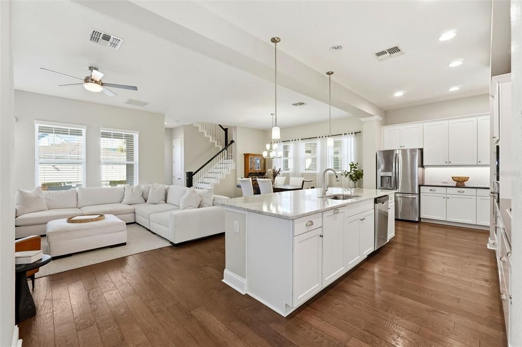 For Sale: $859,900 (3 beds, 2 baths, 2421 Square Feet)