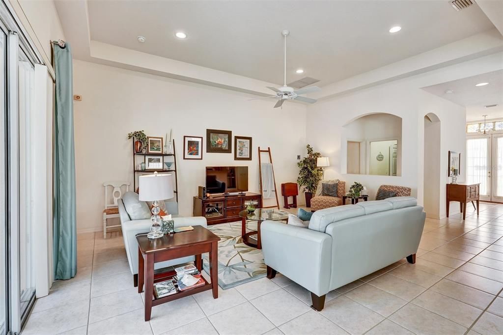 待售: $535,000 (3 贝兹, 2 浴室, 2206 平方英尺)