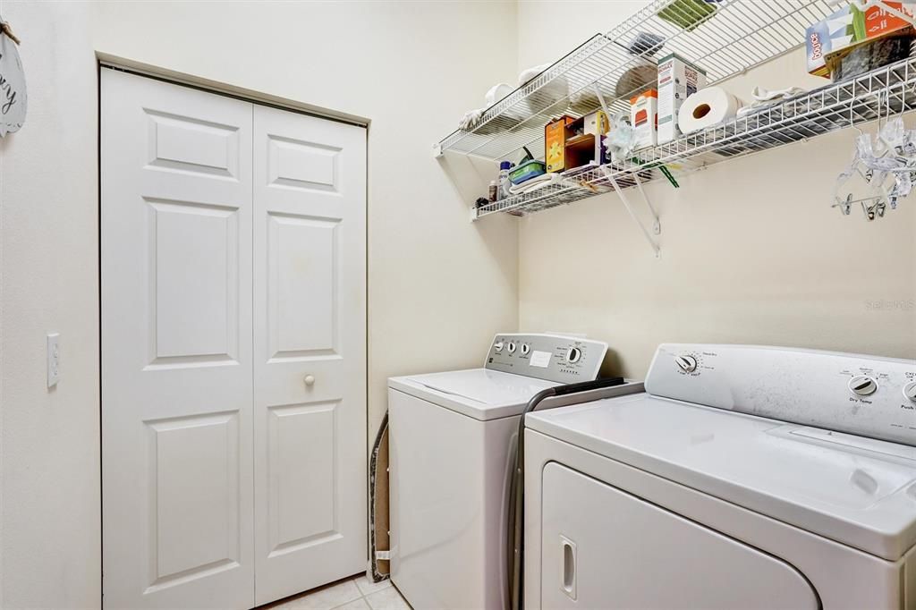 待售: $535,000 (3 贝兹, 2 浴室, 2206 平方英尺)