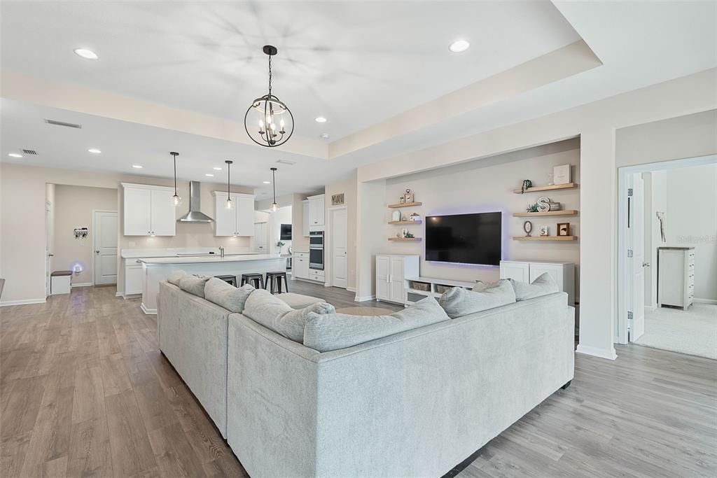 For Sale: $525,000 (4 beds, 3 baths, 2754 Square Feet)