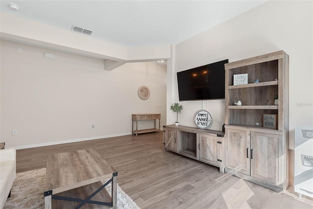 For Sale: $525,000 (4 beds, 3 baths, 2754 Square Feet)