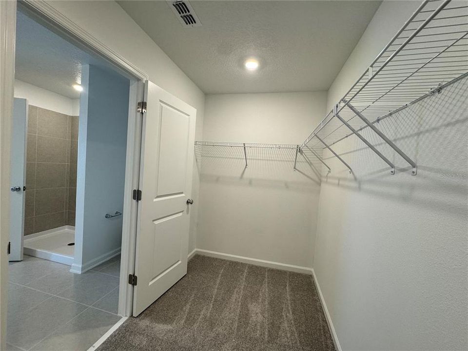 En Renta: $2,300 (5 camas, 2 baños, 2112 Pies cuadrados)