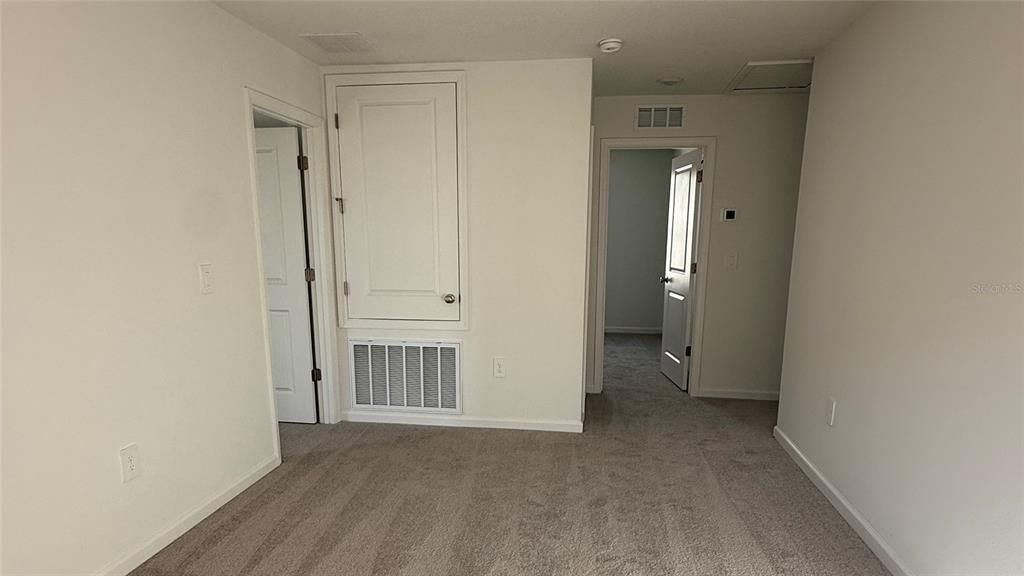 En Renta: $2,300 (5 camas, 2 baños, 2112 Pies cuadrados)