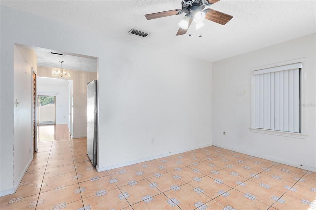 待售: $395,000 (3 贝兹, 2 浴室, 1518 平方英尺)