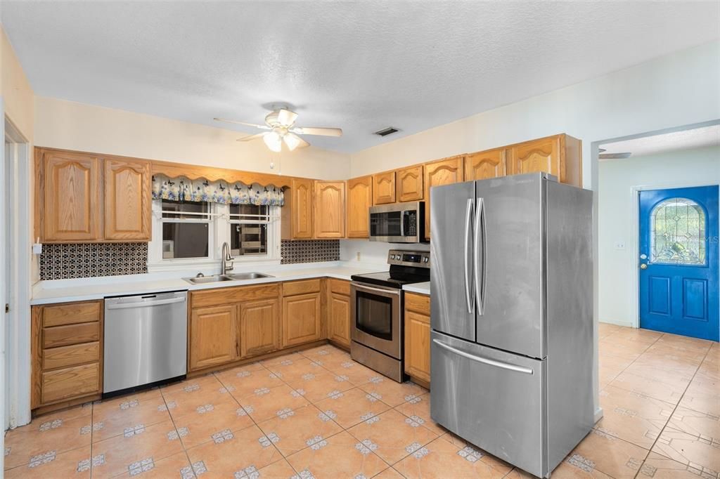 待售: $395,000 (3 贝兹, 2 浴室, 1518 平方英尺)