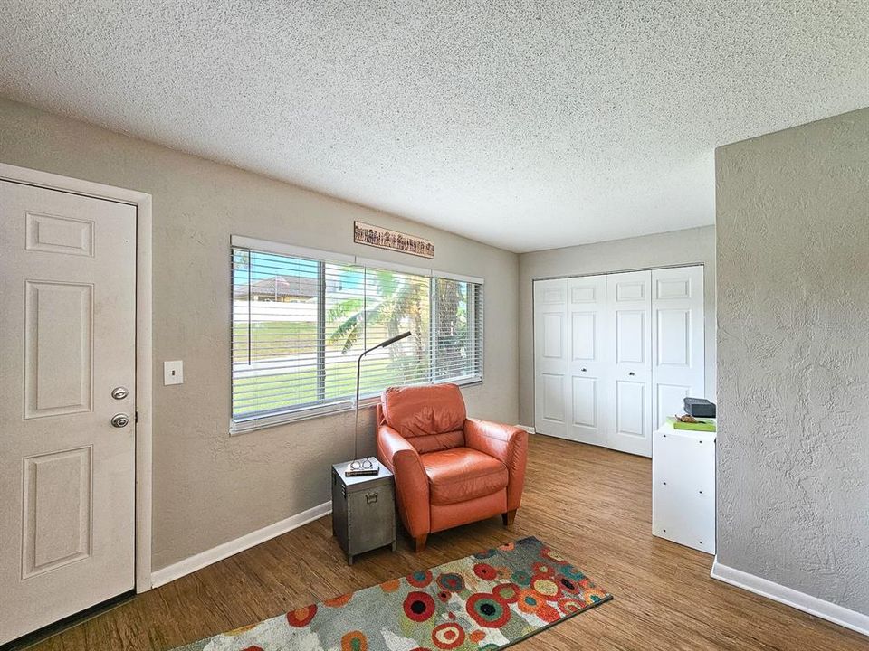 En Venta: $397,500 (2 camas, 2 baños, 1216 Pies cuadrados)