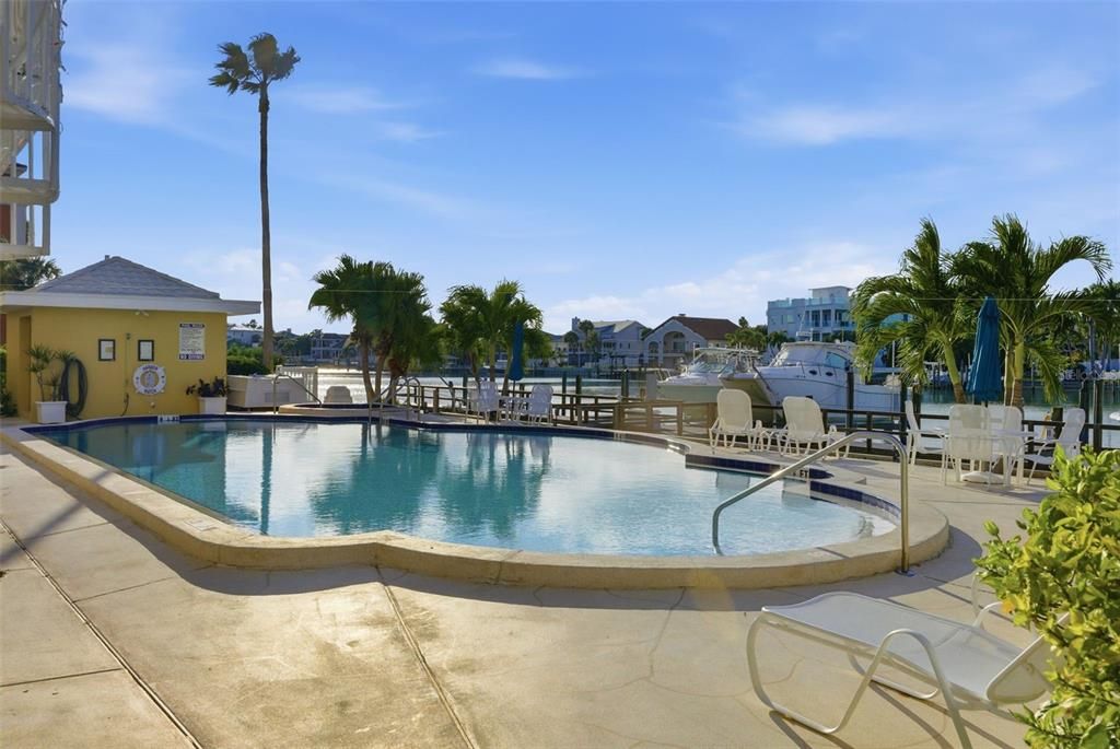 En Venta: $989,000 (2 camas, 2 baños, 1655 Pies cuadrados)