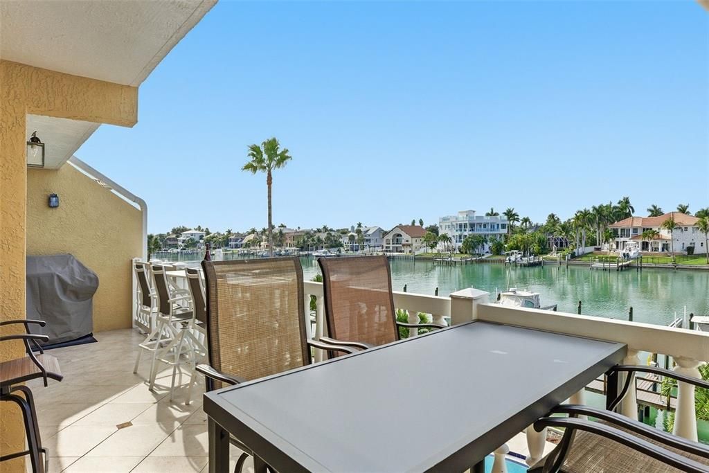 En Venta: $989,000 (2 camas, 2 baños, 1655 Pies cuadrados)