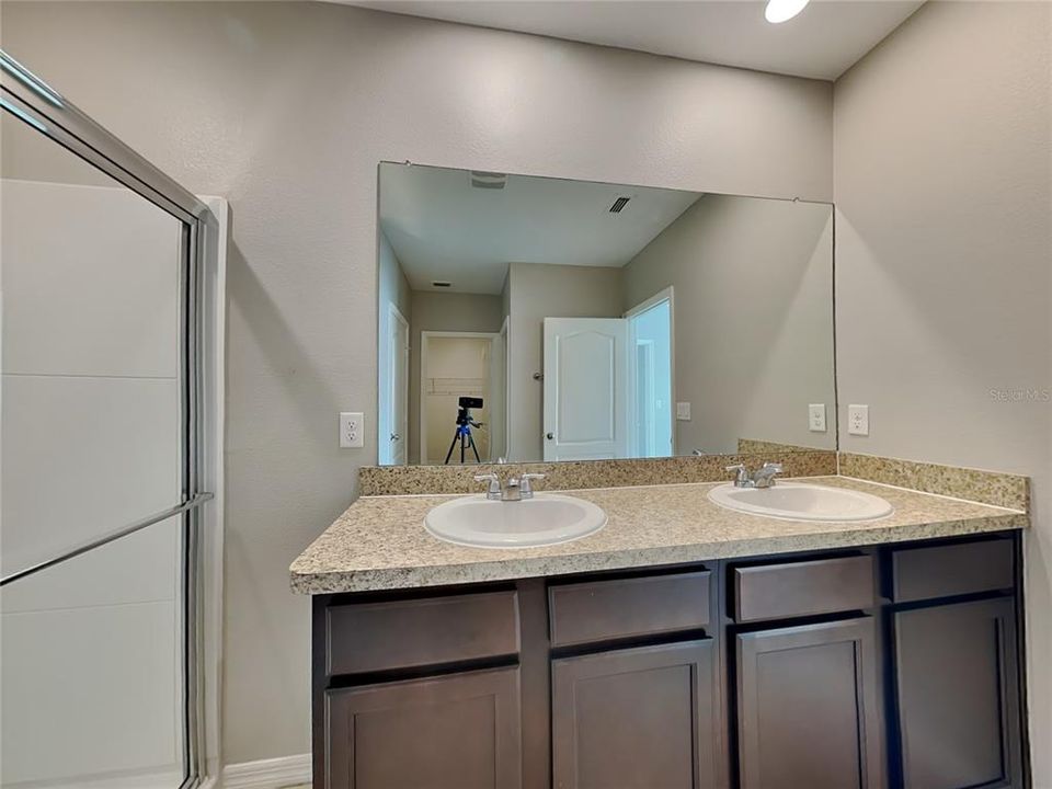 出租: $1,939 (4 贝兹, 2 浴室, 1846 平方英尺)