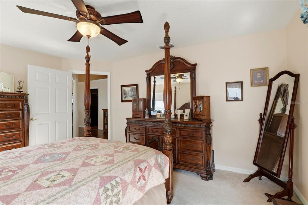 For Sale: $339,000 (4 beds, 2 baths, 2090 Square Feet)