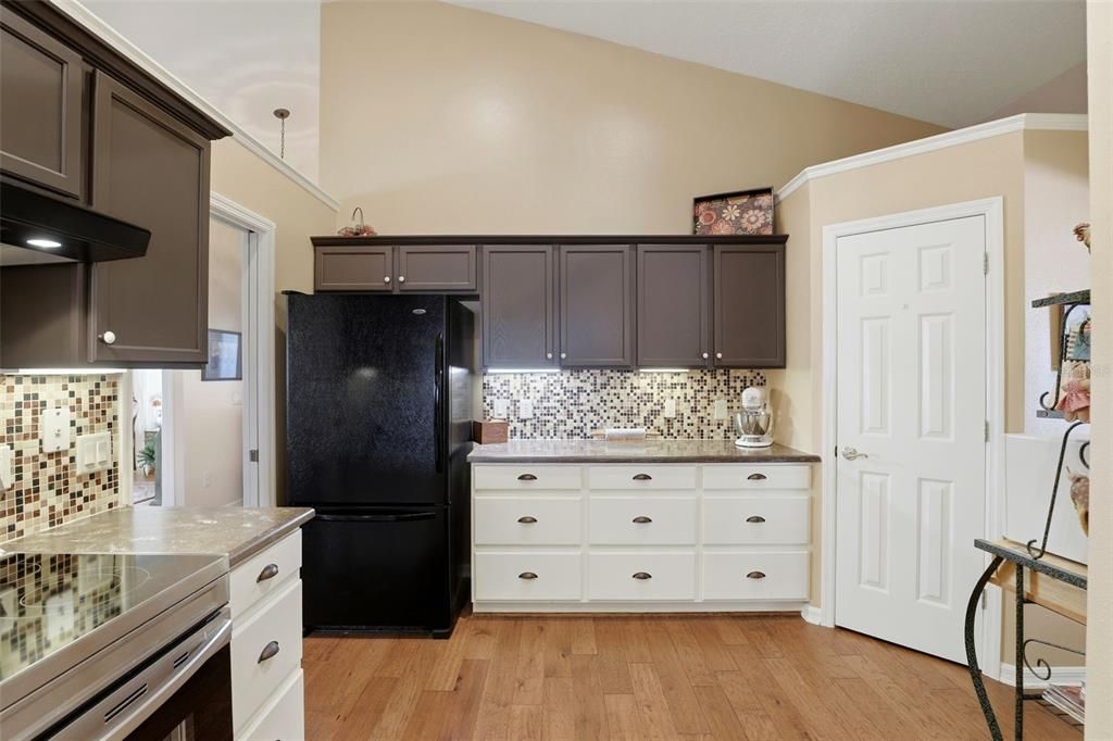 For Sale: $339,000 (4 beds, 2 baths, 2090 Square Feet)