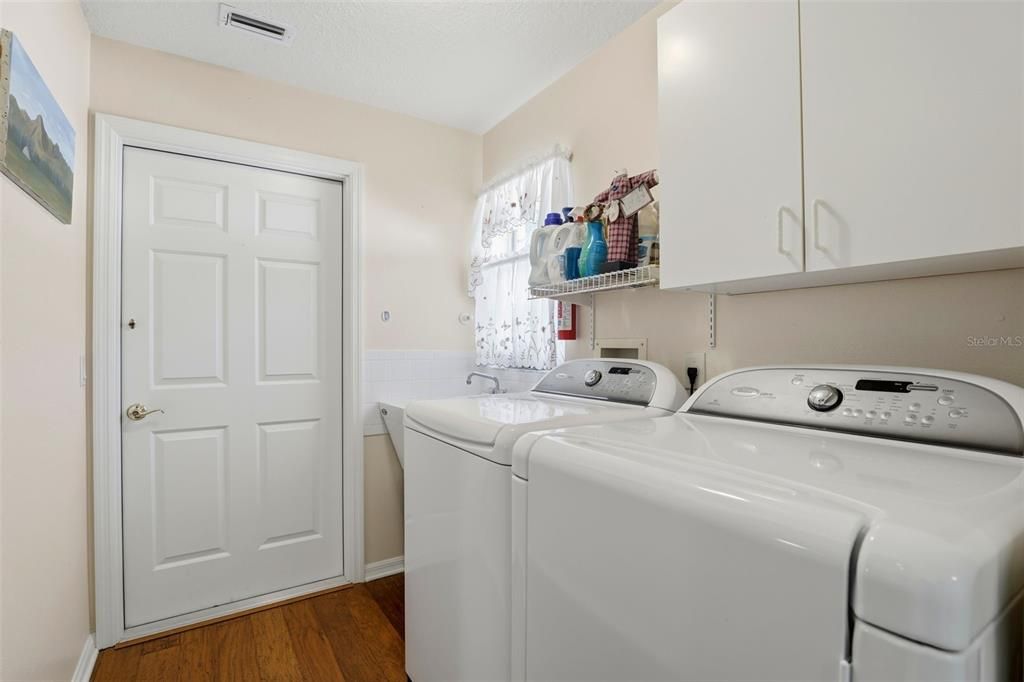 For Sale: $339,000 (4 beds, 2 baths, 2090 Square Feet)