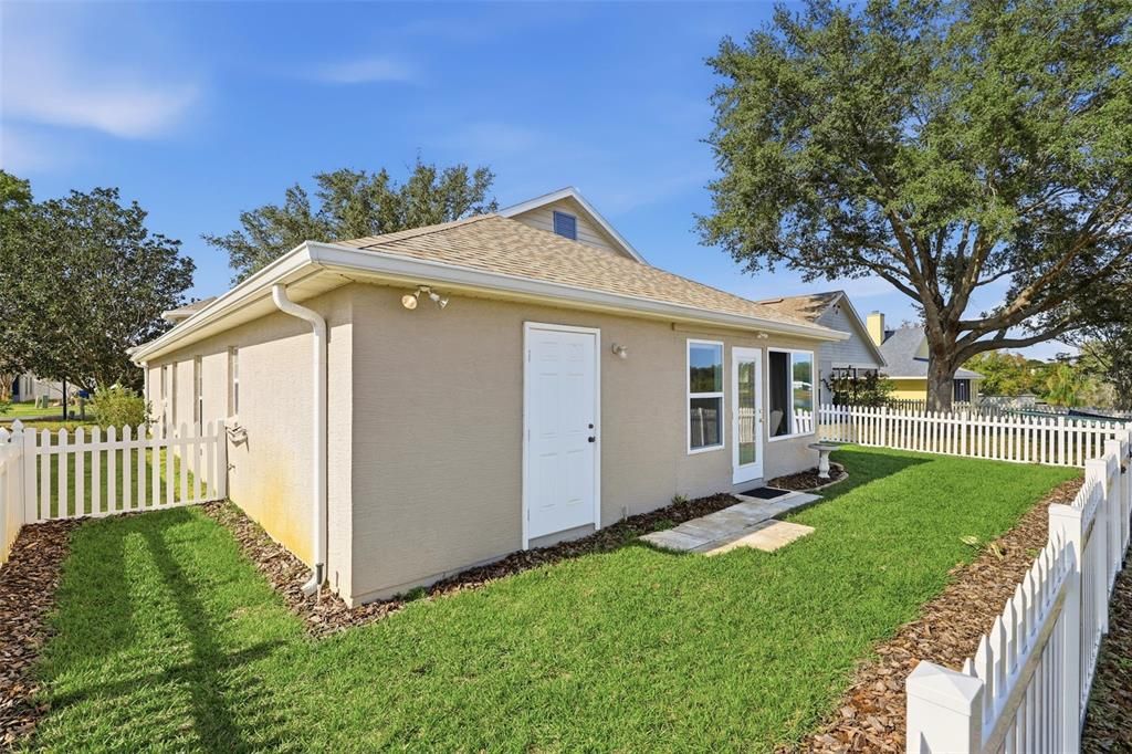 For Sale: $339,000 (4 beds, 2 baths, 2090 Square Feet)