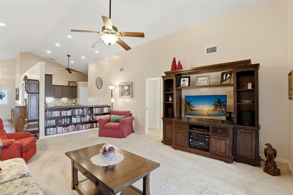 For Sale: $339,000 (4 beds, 2 baths, 2090 Square Feet)