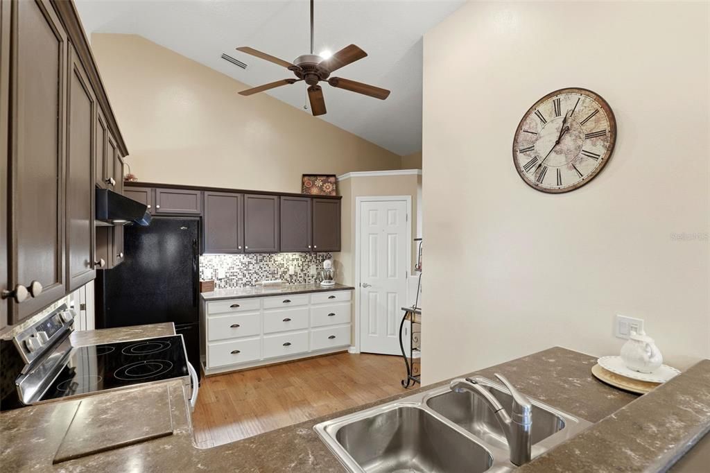 For Sale: $339,000 (4 beds, 2 baths, 2090 Square Feet)