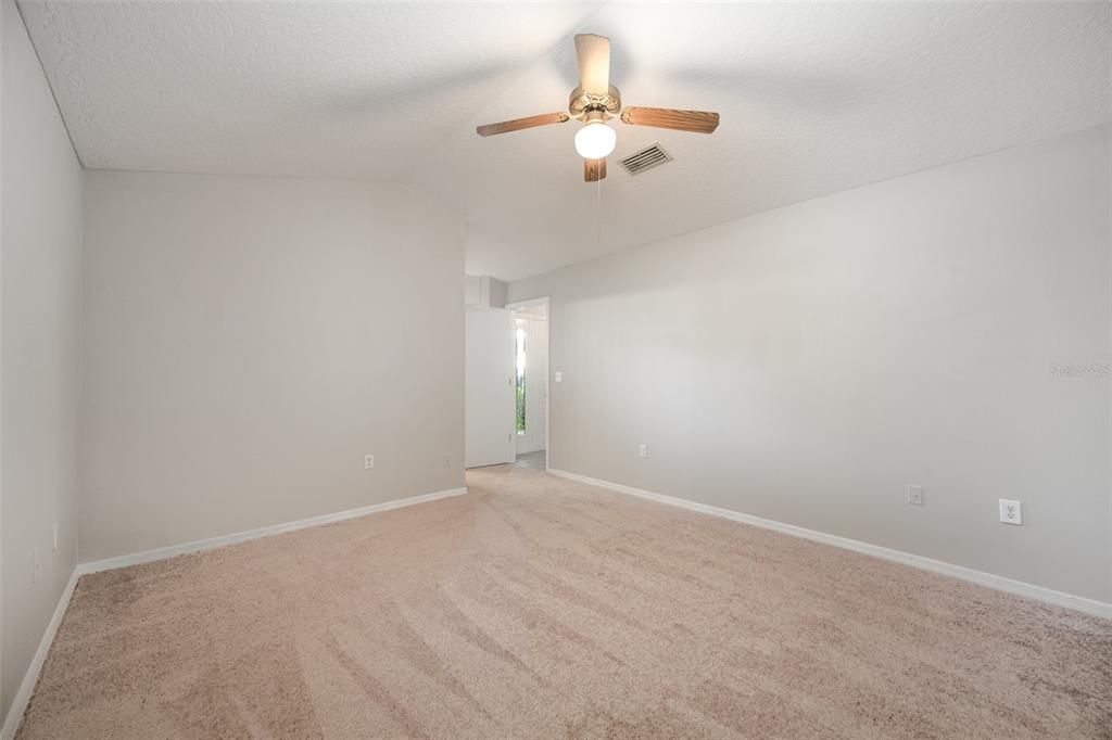 待售: $345,000 (3 贝兹, 2 浴室, 1582 平方英尺)