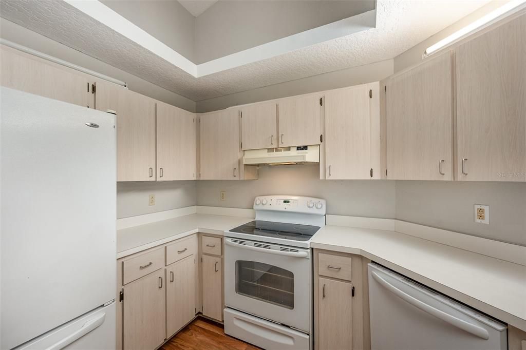 待售: $345,000 (3 贝兹, 2 浴室, 1582 平方英尺)