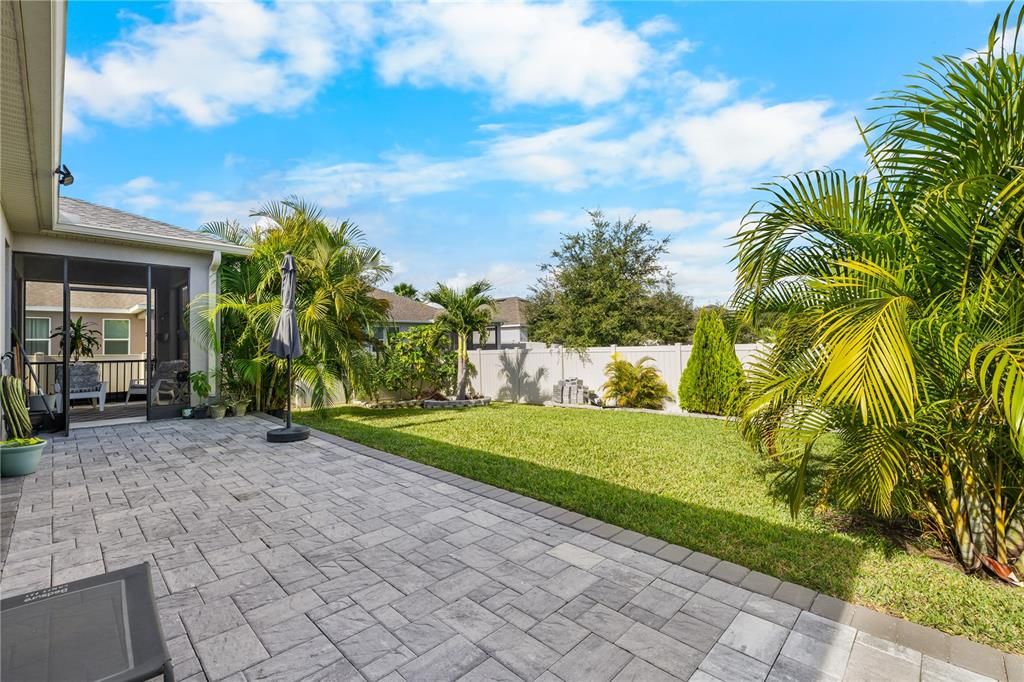 For Sale: $505,000 (4 beds, 2 baths, 1833 Square Feet)