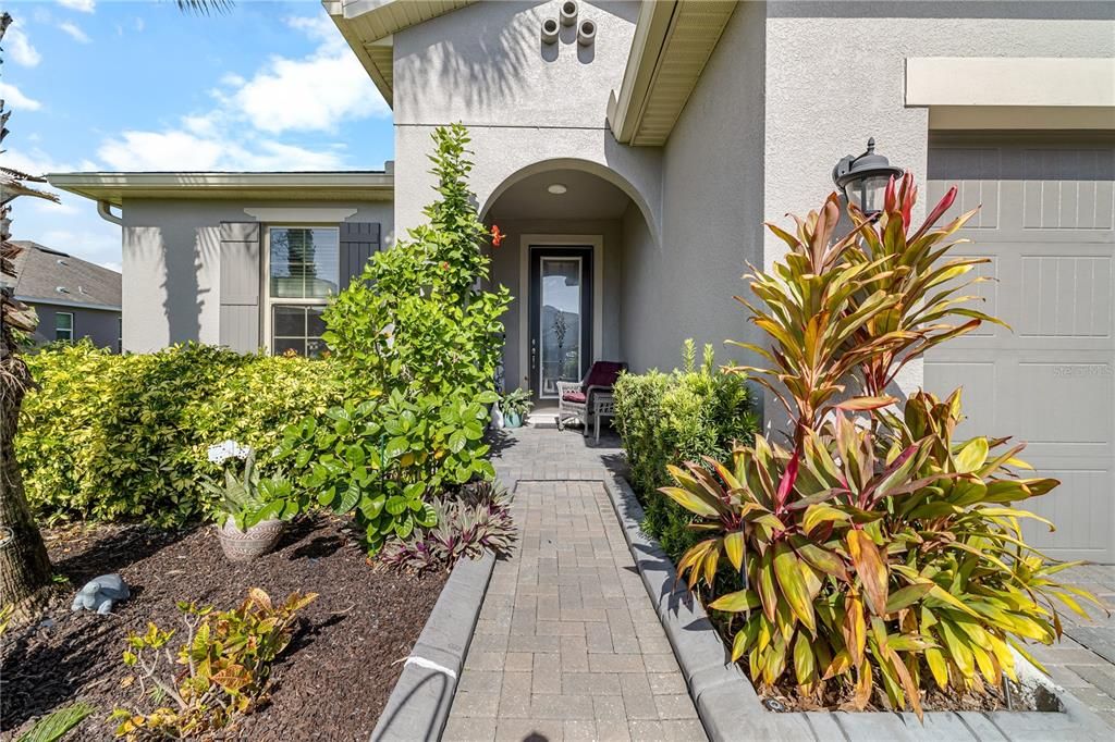 For Sale: $505,000 (4 beds, 2 baths, 1833 Square Feet)