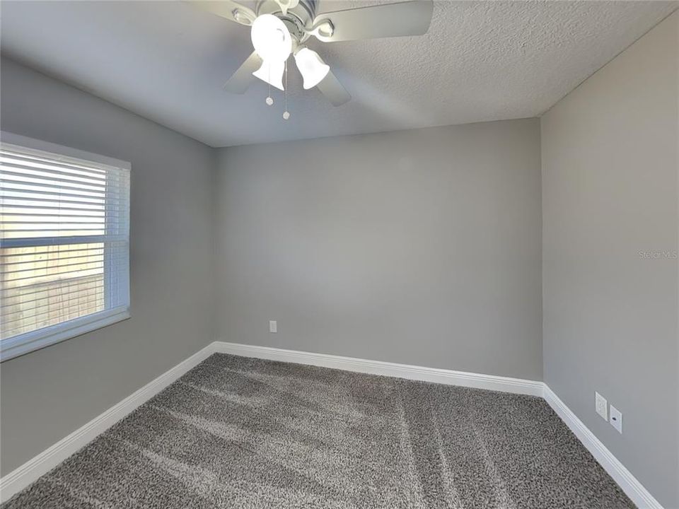 For Rent: $2,949 (4 beds, 2 baths, 1968 Square Feet)