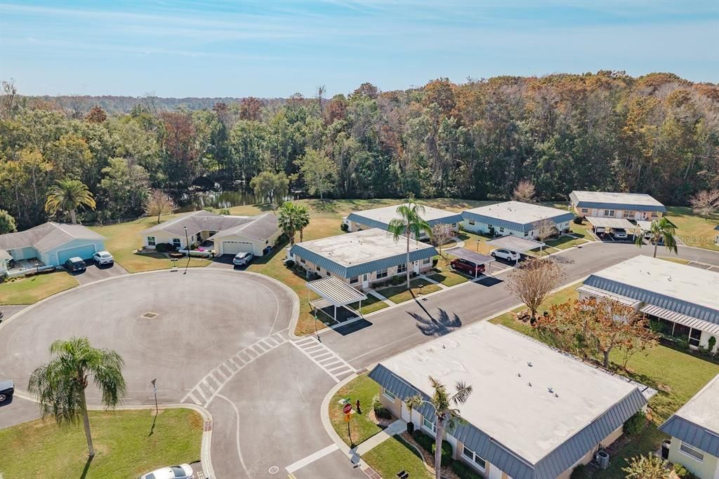 For Sale: $125,000 (2 beds, 2 baths, 984 Square Feet)