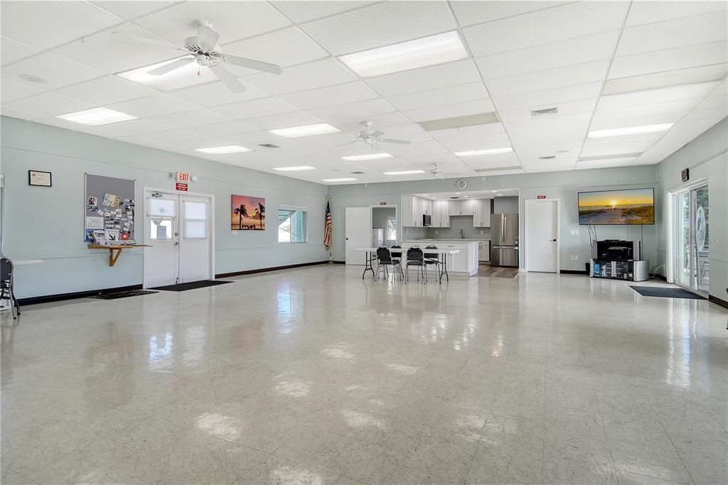 For Sale: $265,000 (2 beds, 2 baths, 1104 Square Feet)