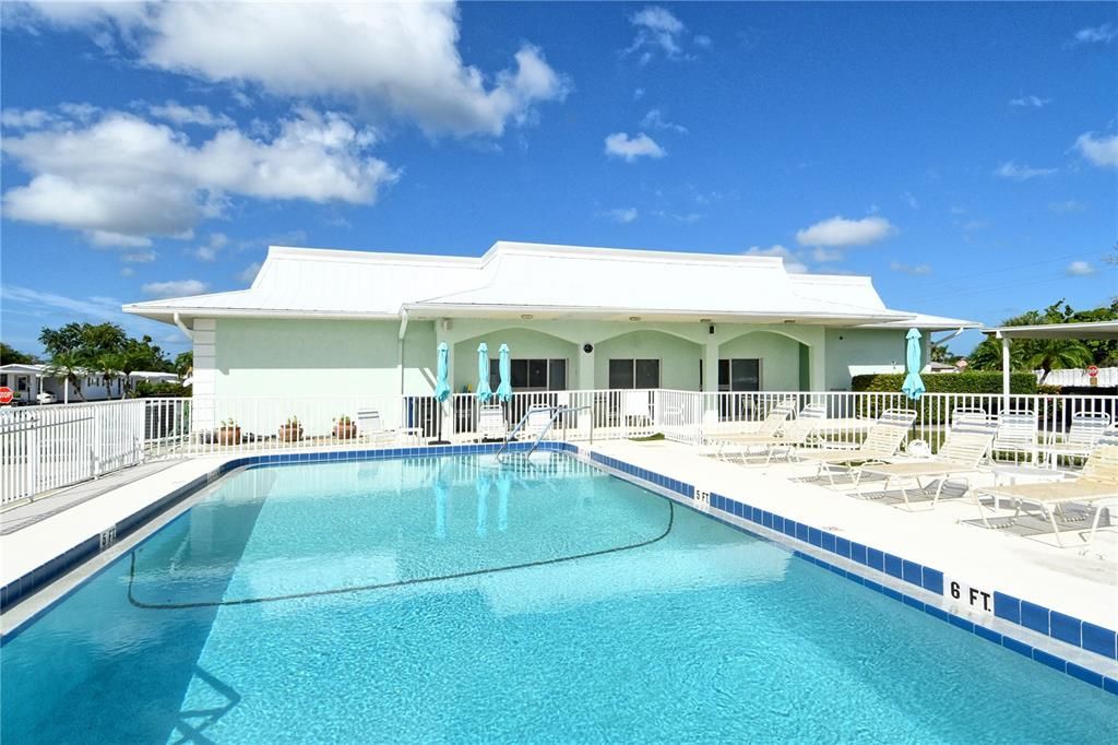 For Sale: $265,000 (2 beds, 2 baths, 1104 Square Feet)