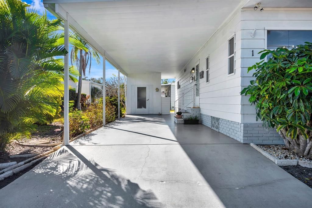 For Sale: $265,000 (2 beds, 2 baths, 1104 Square Feet)