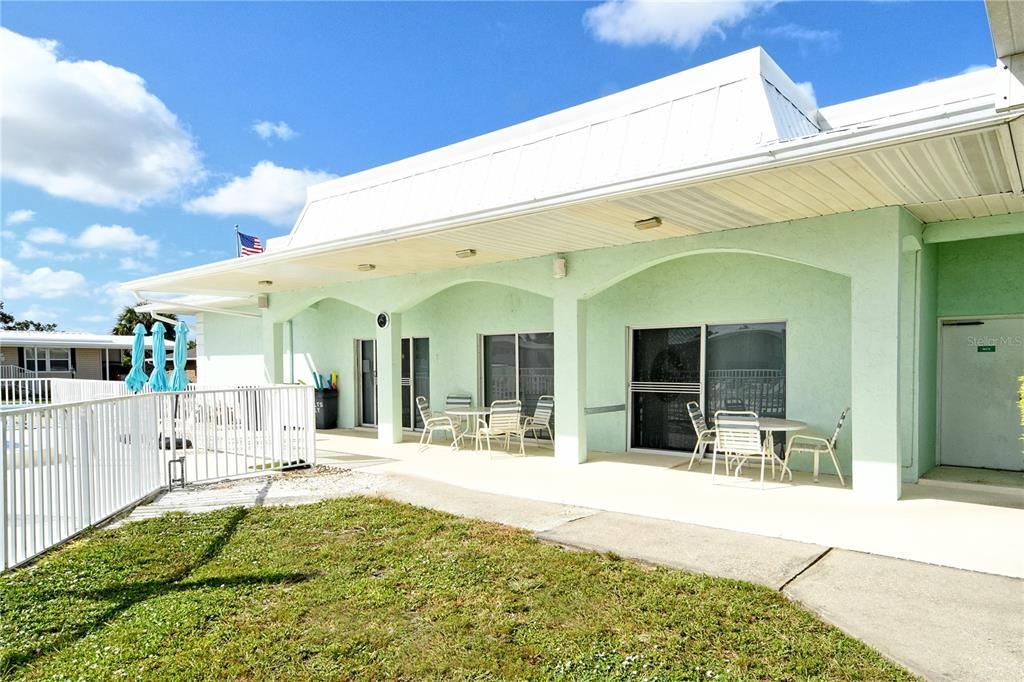 For Sale: $265,000 (2 beds, 2 baths, 1104 Square Feet)