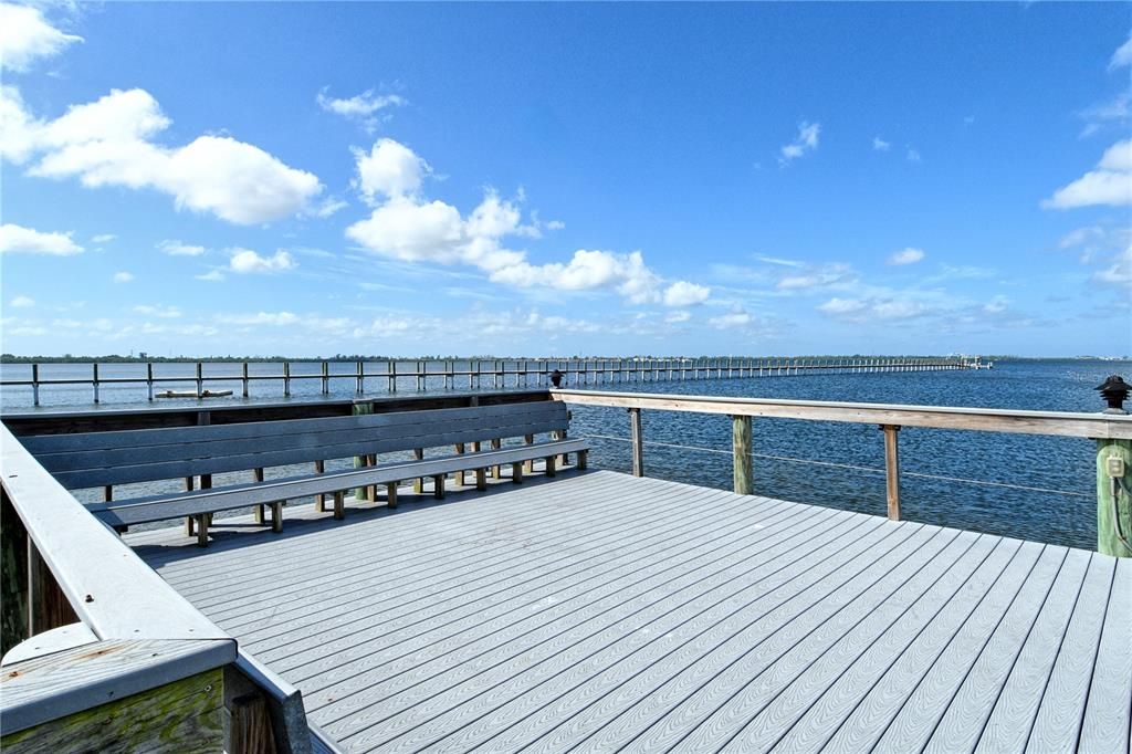 For Sale: $265,000 (2 beds, 2 baths, 1104 Square Feet)