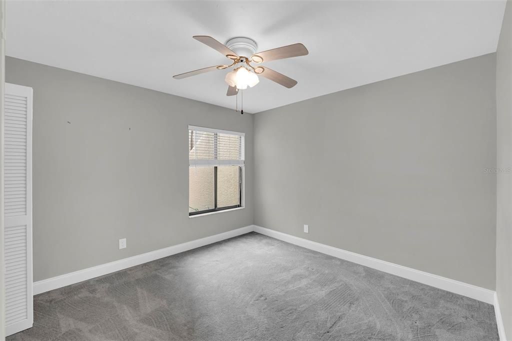 待售: $234,900 (2 贝兹, 2 浴室, 1048 平方英尺)