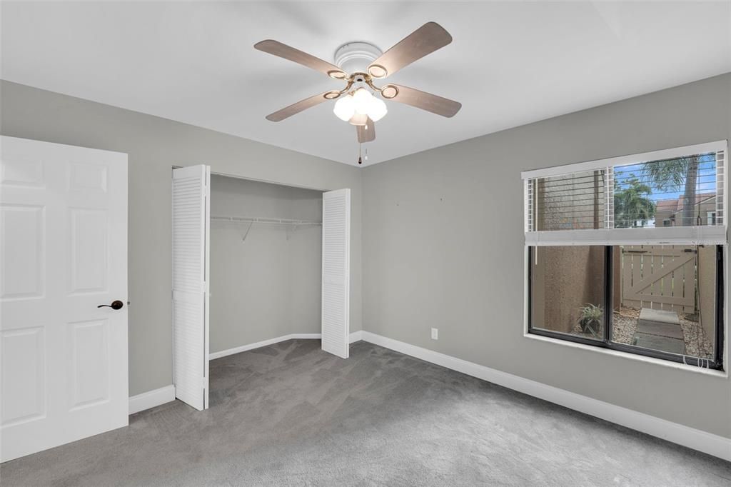 待售: $234,900 (2 贝兹, 2 浴室, 1048 平方英尺)