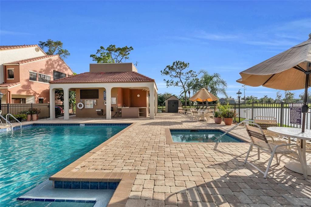 待售: $234,900 (2 贝兹, 2 浴室, 1048 平方英尺)