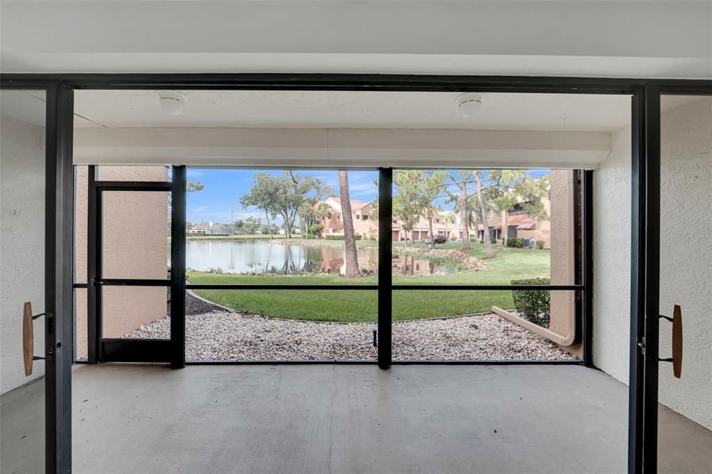 待售: $234,900 (2 贝兹, 2 浴室, 1048 平方英尺)