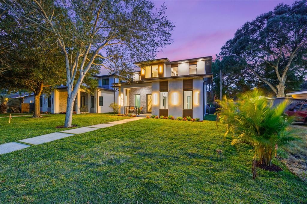 For Sale: $1,295,000 (4 beds, 3 baths, 2791 Square Feet)